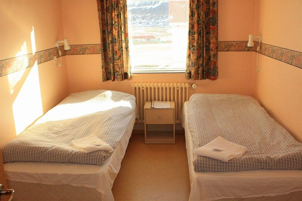 Guesthouse Nupur Thingeyri エクステリア 写真
