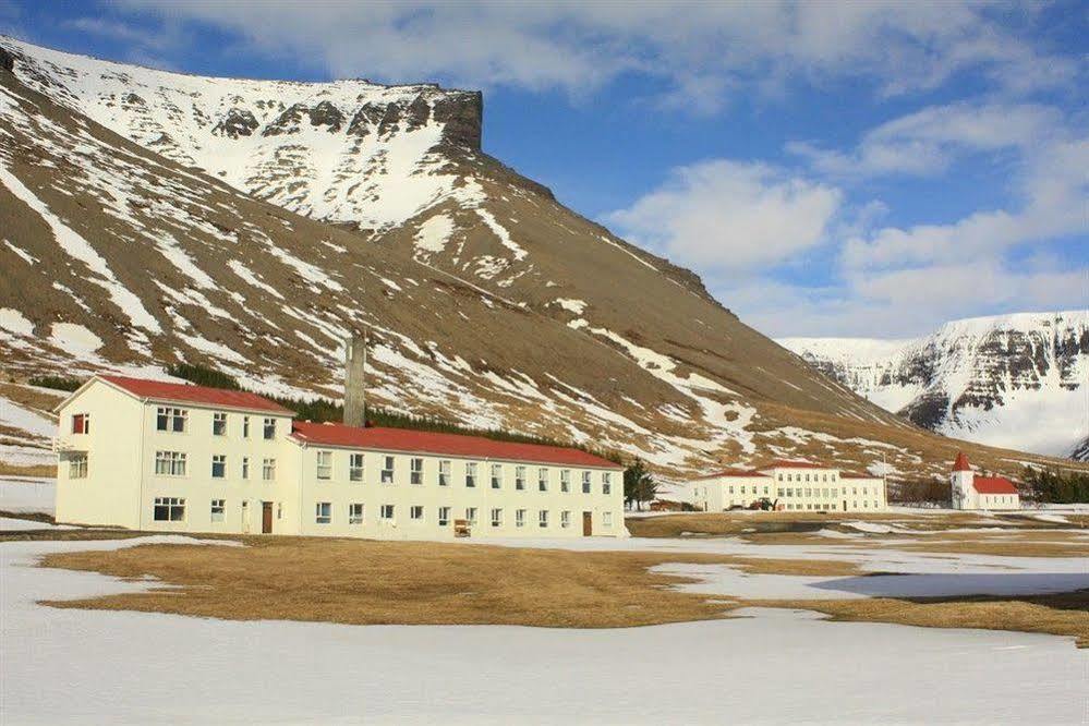Guesthouse Nupur Thingeyri エクステリア 写真